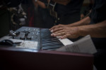   البيانو الكهربائي : تعرف على دوره في أداء الموسيقى